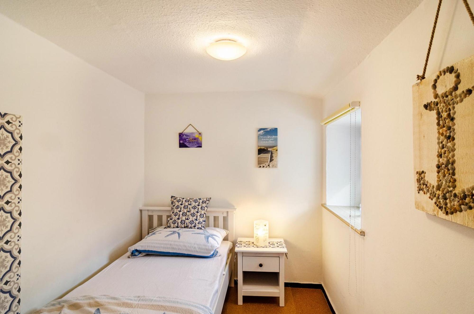 Ferienhaus Segelboot Krummhörn Exteriör bild